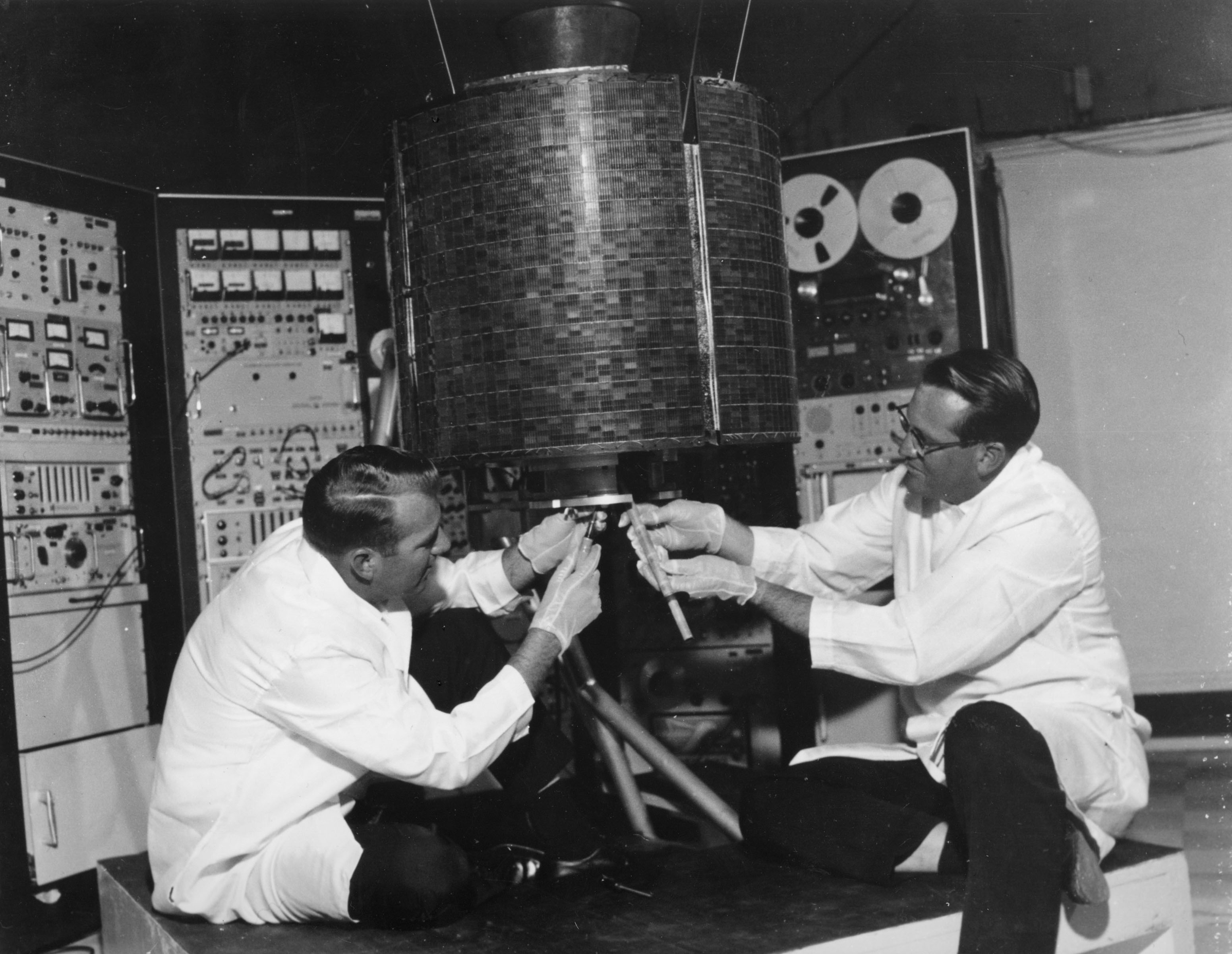 Engineers Stanley R. Peterson (left) and Ray Bowerman (right), checkout Early Bird.jpg